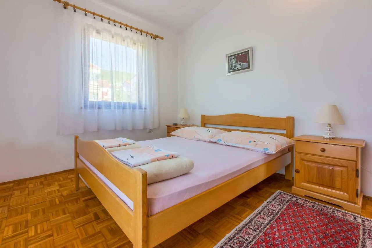 Apartments Vlasta Dramalj 0*,  Croatia