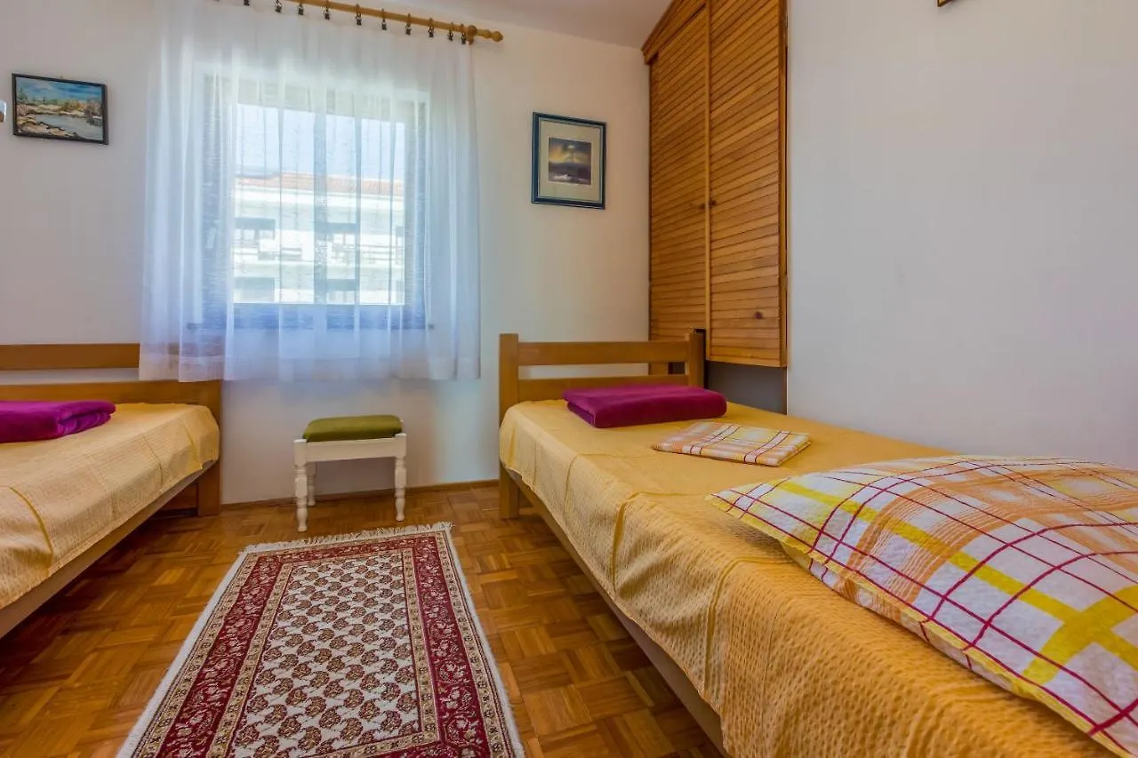 Apartments Vlasta Dramalj