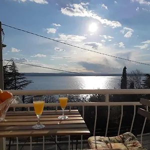 Elena Apartman